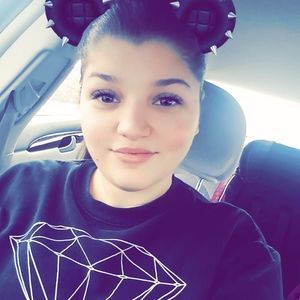 Meet your Posher, Cassandra